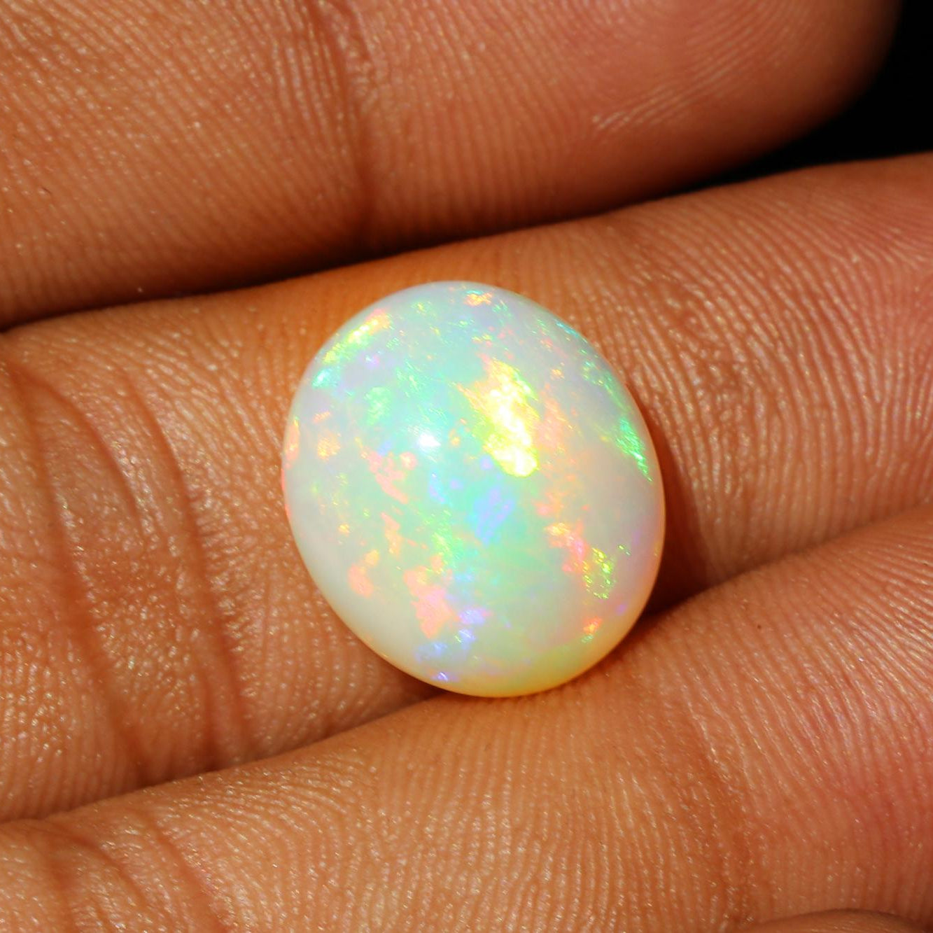 Welo Opal Cabochon: 9.35 Cts Ethiopian Gemstone for Jewelry