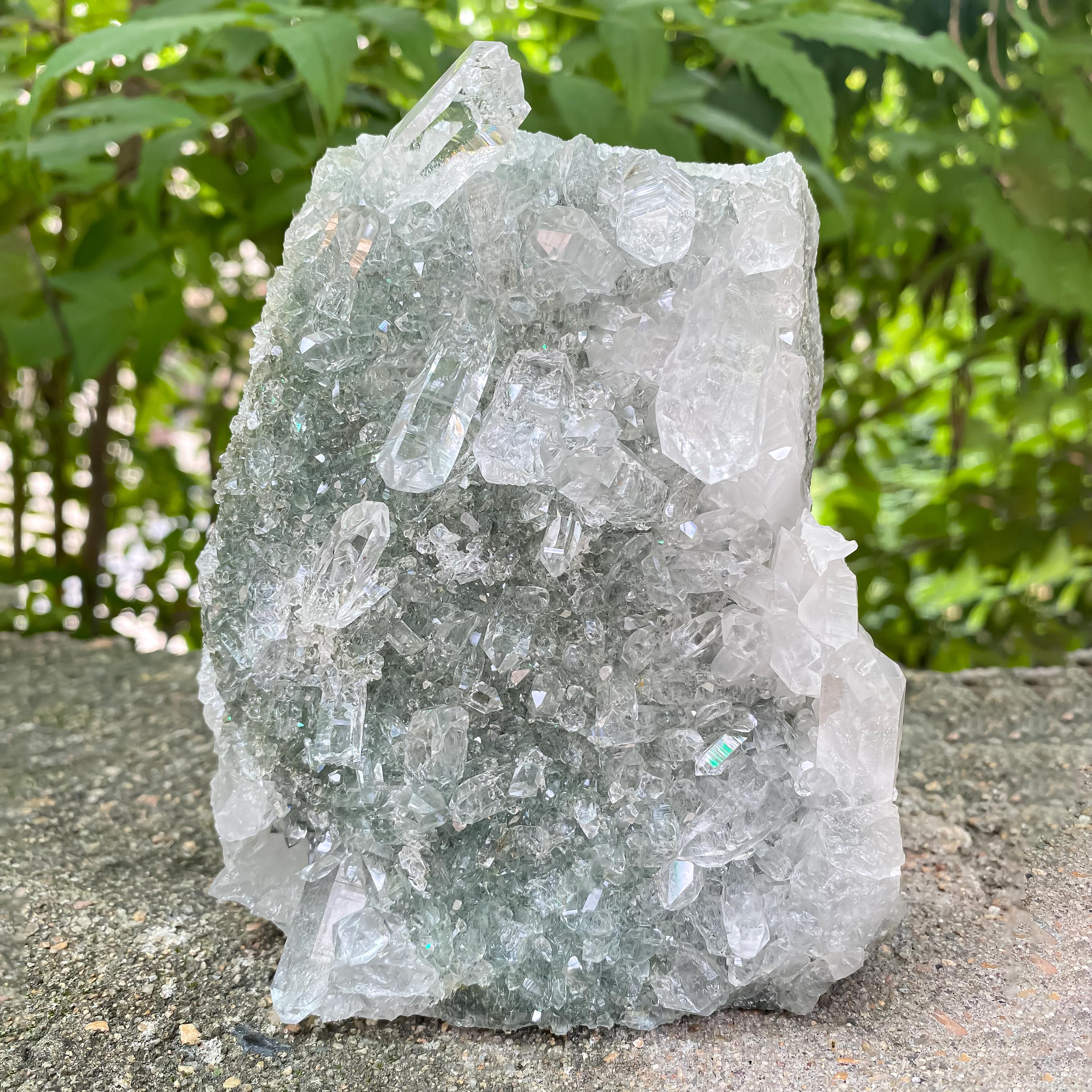 Himalayan Green Chlorite Quartz Owl Carving: Healing Crystal Decor 1.240kg