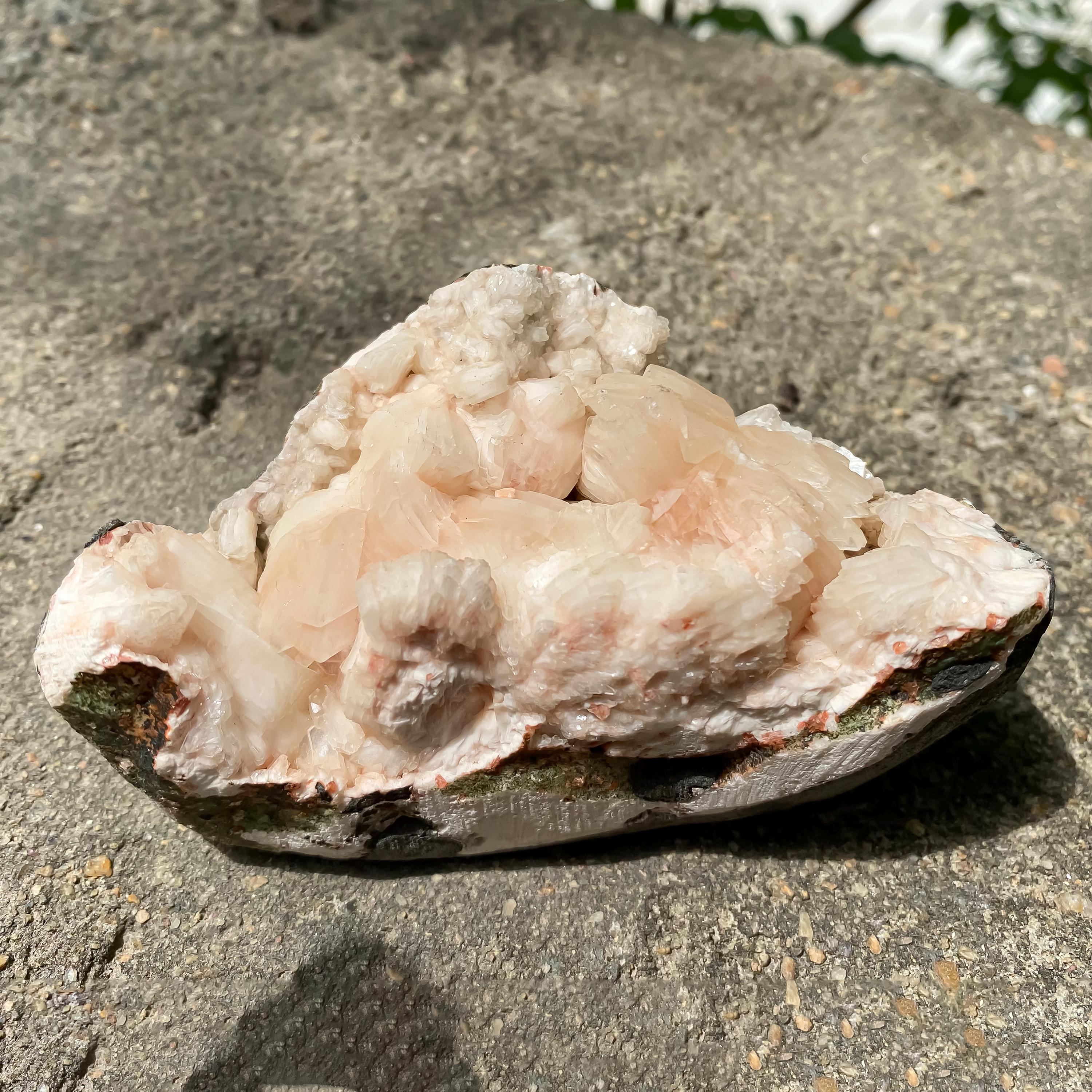 Peach Stilbite Apophyllite Geode: Healing Crystal Cluster, Meditation Stone 280gm