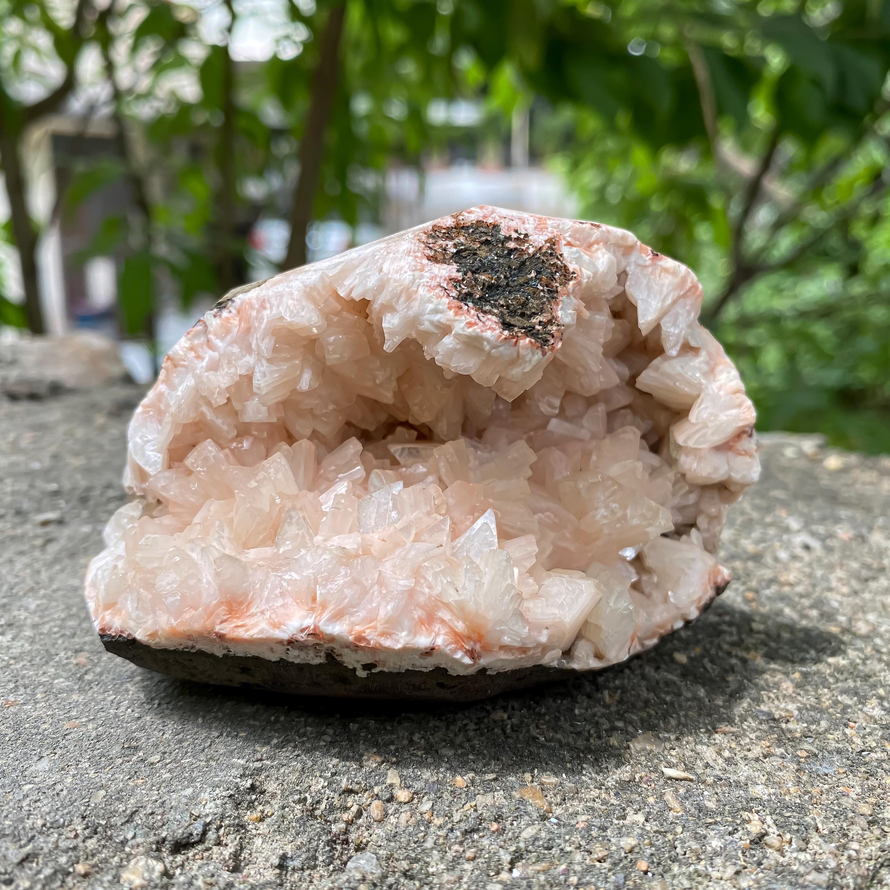 Peach Stilbite Apophyllite Crystal Cluster: Healing Home Decor 225gm
