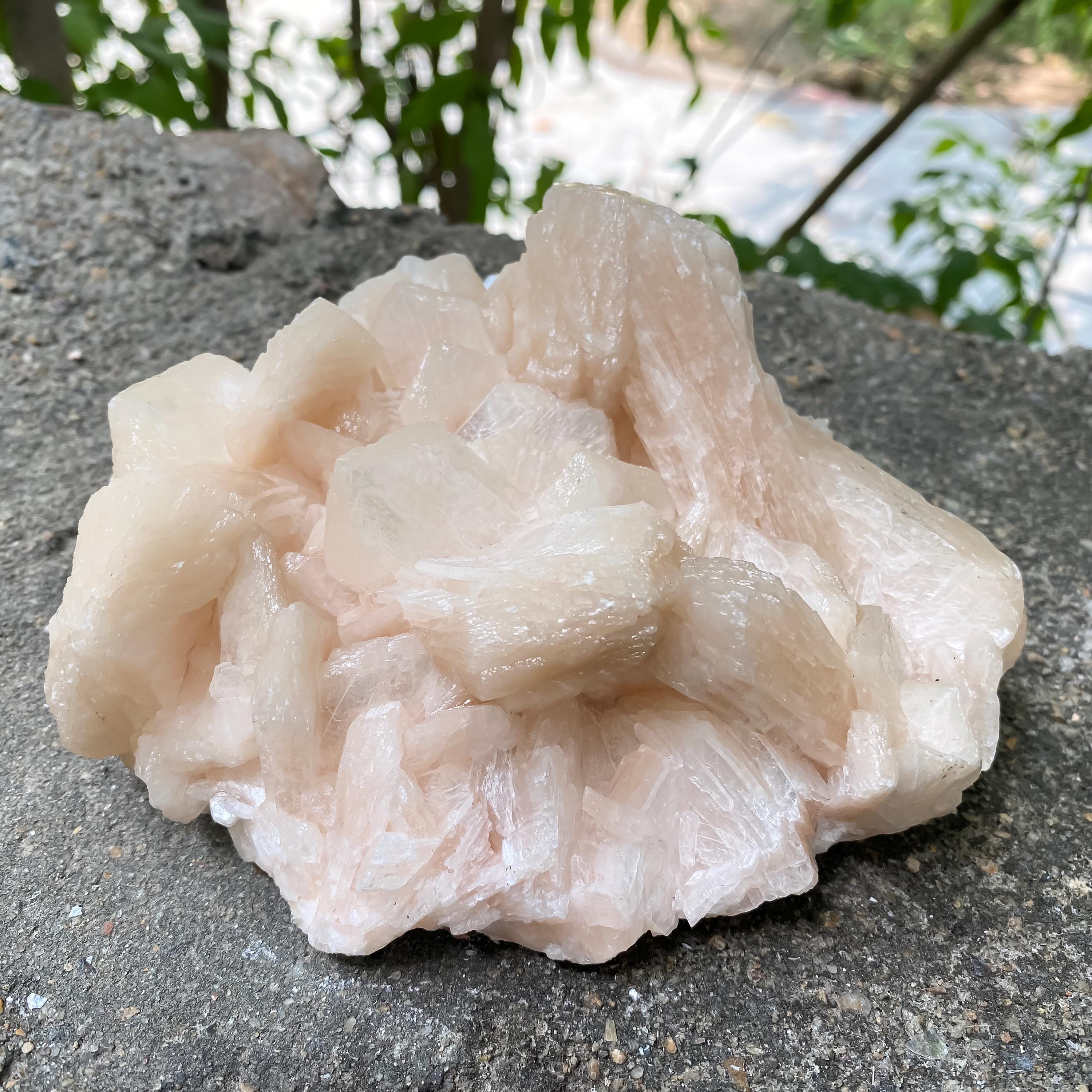 Raw Stilbite Apophyllite Geode Cluster Rough  590gm Natural Healing Crystal Cluster, Home Decor Stone