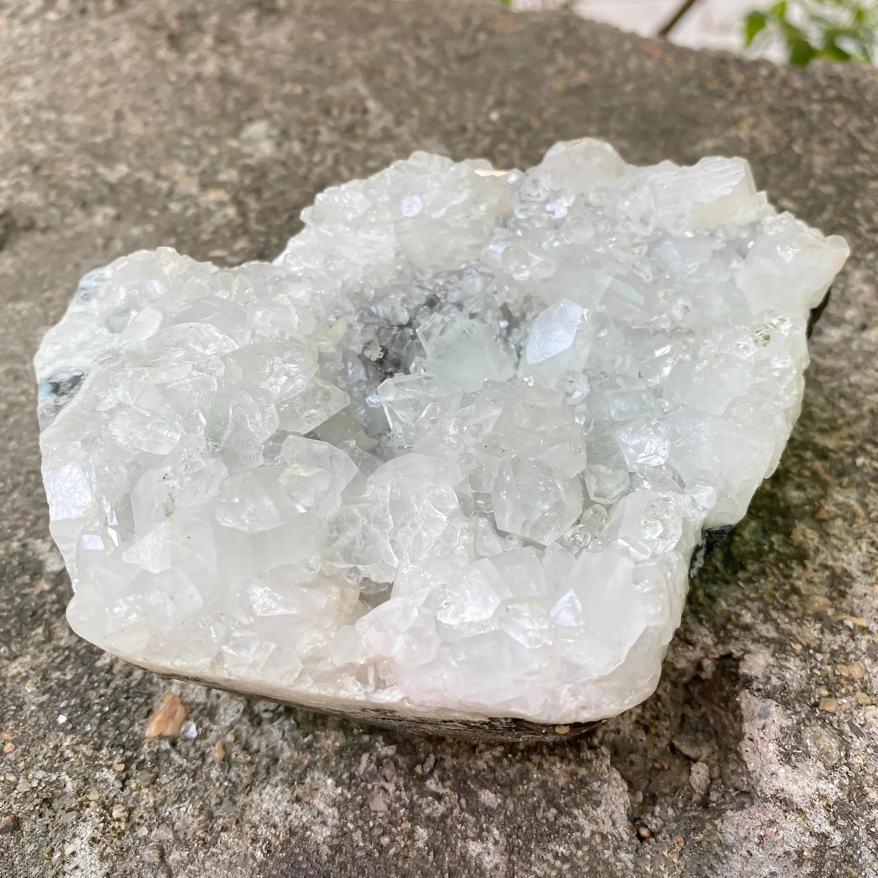 White Apophyllite Cluster: Raw Healing Crystal, Reiki Meditation Stone 580gm Zeolite