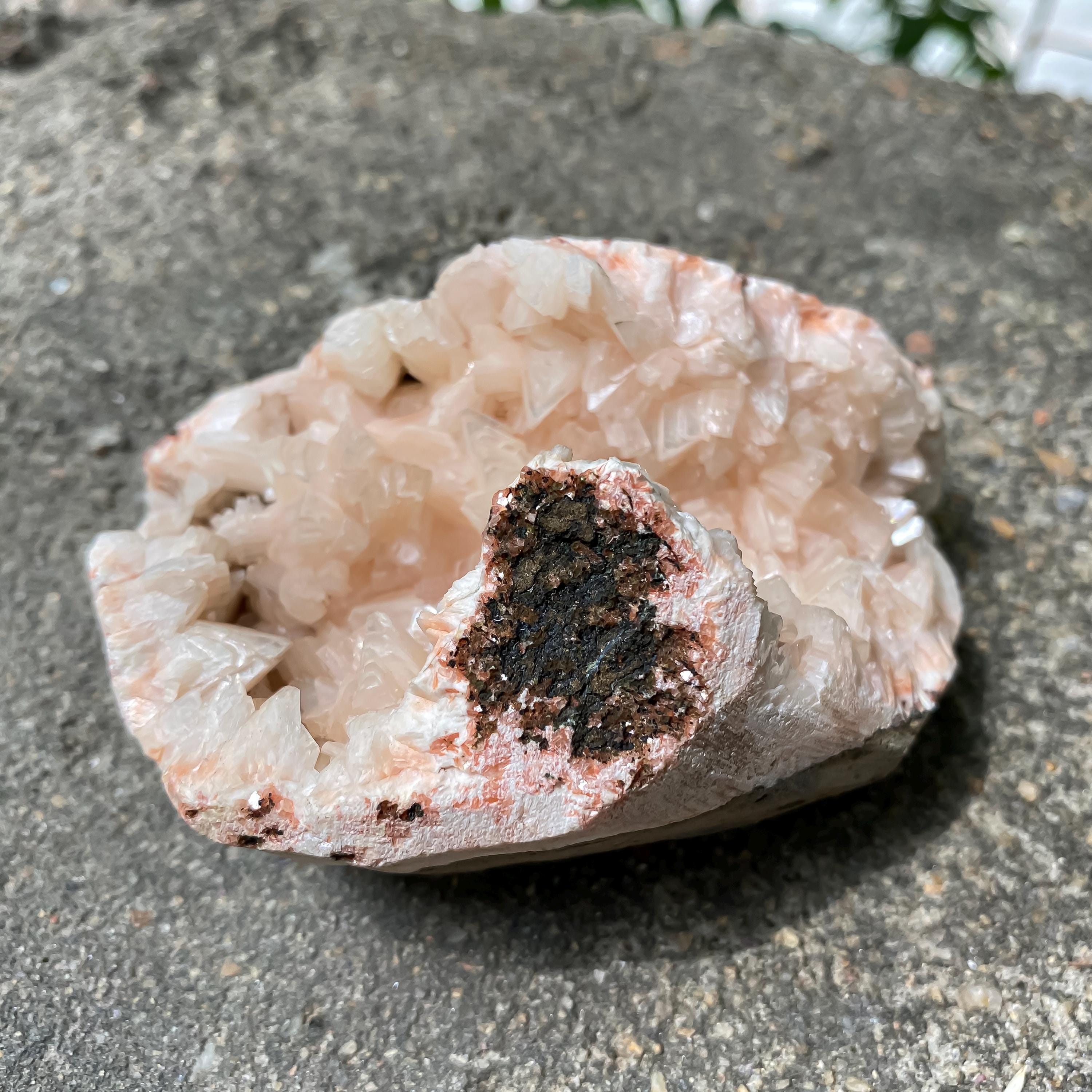 Peach Stilbite Apophyllite Crystal Cluster: Healing Home Decor 225gm
