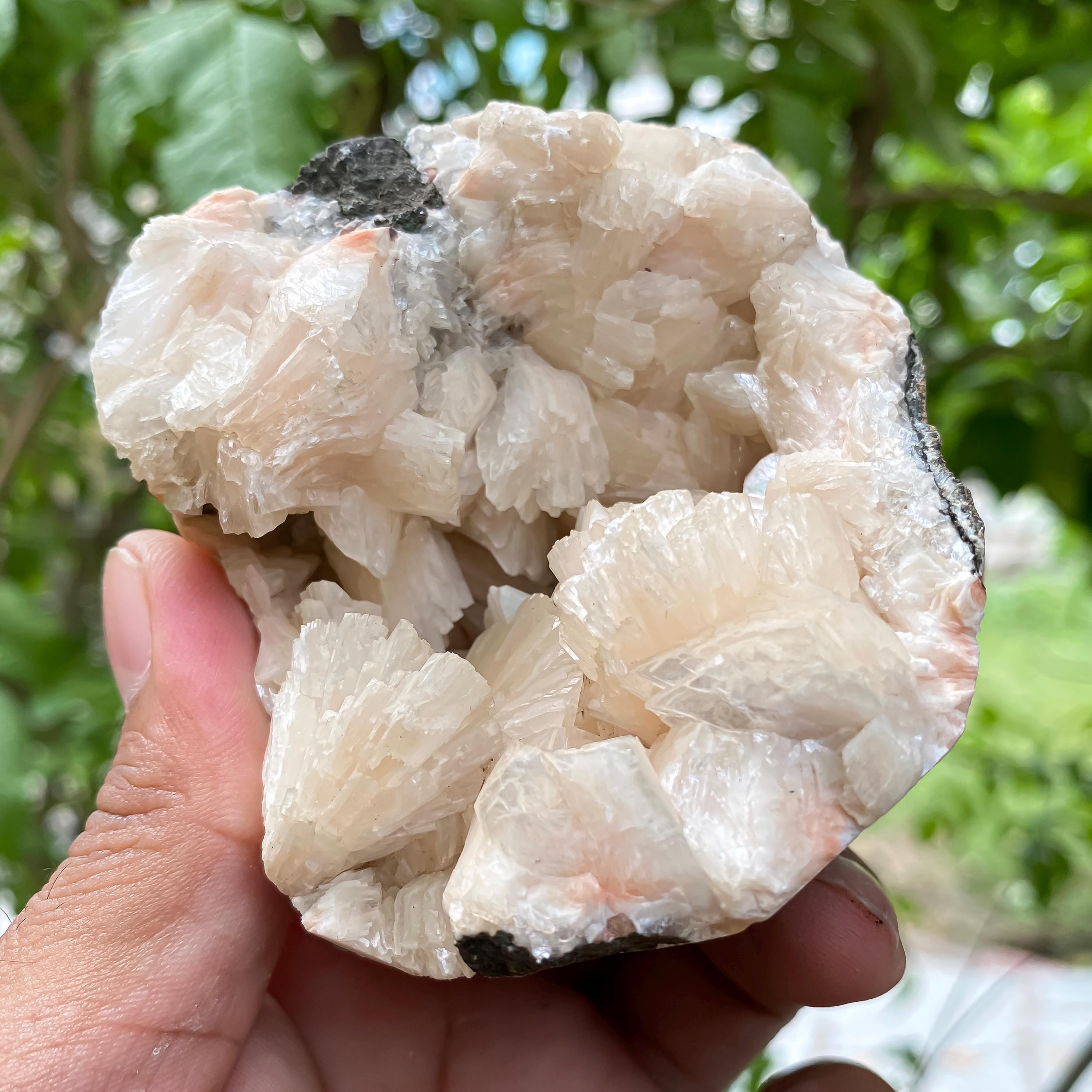 Healing Crystal Geode  300gm Natural Stillbite Apophyllite Rough Cluster for Reiki, Spiritual Energy Minerals