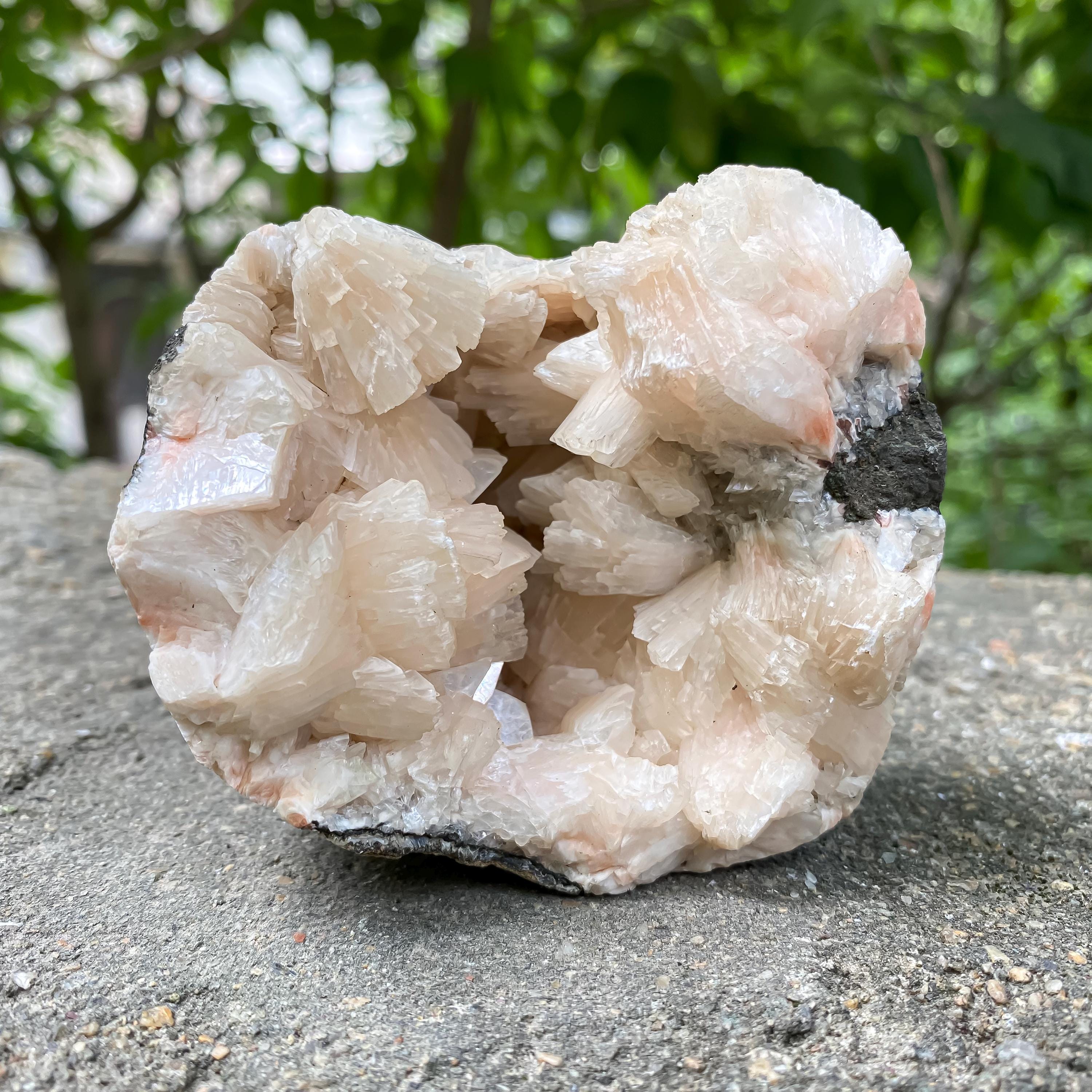 Healing Crystal Geode  300gm Natural Stillbite Apophyllite Rough Cluster for Reiki, Spiritual Energy Minerals