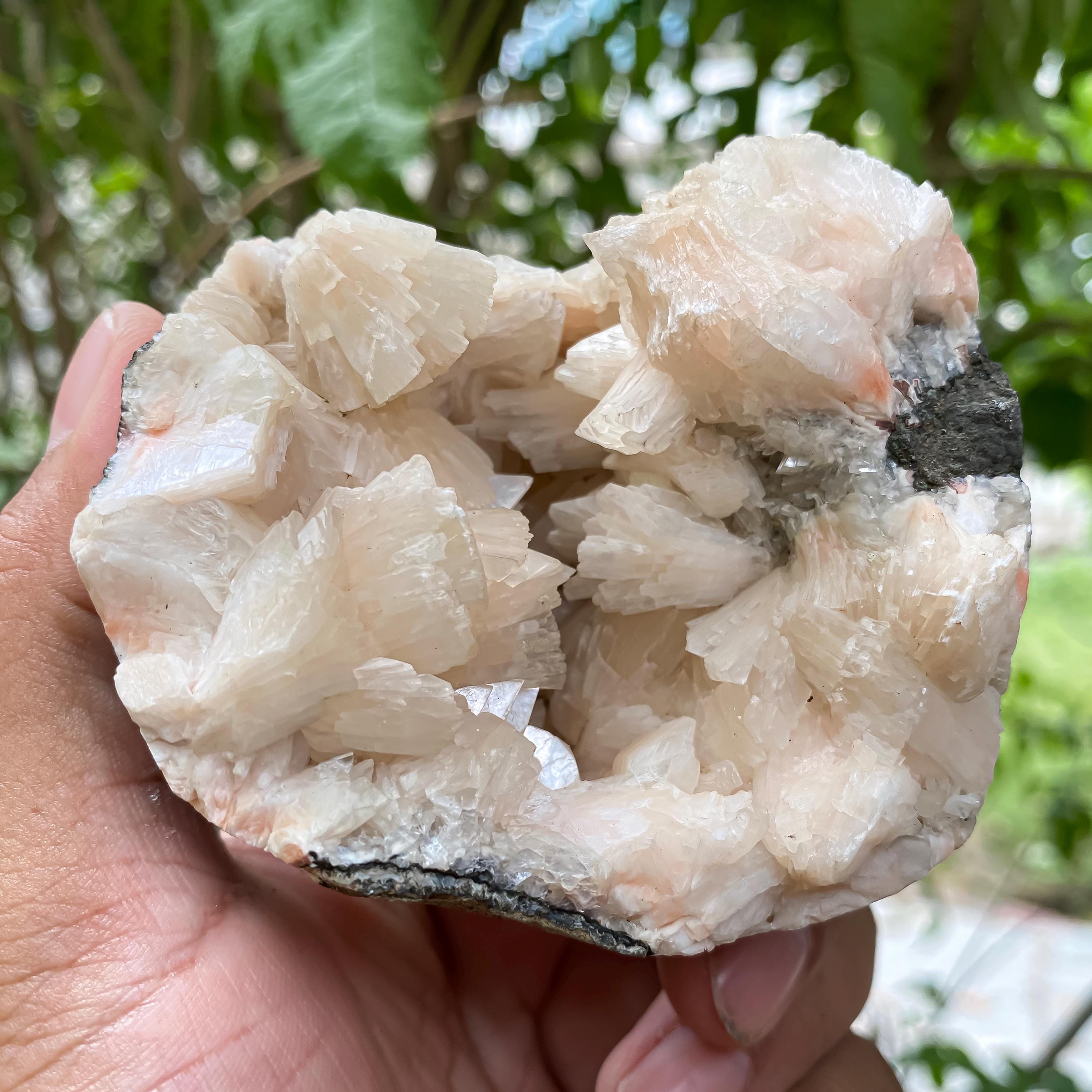 Healing Crystal Geode  300gm Natural Stillbite Apophyllite Rough Cluster for Reiki, Spiritual Energy Minerals