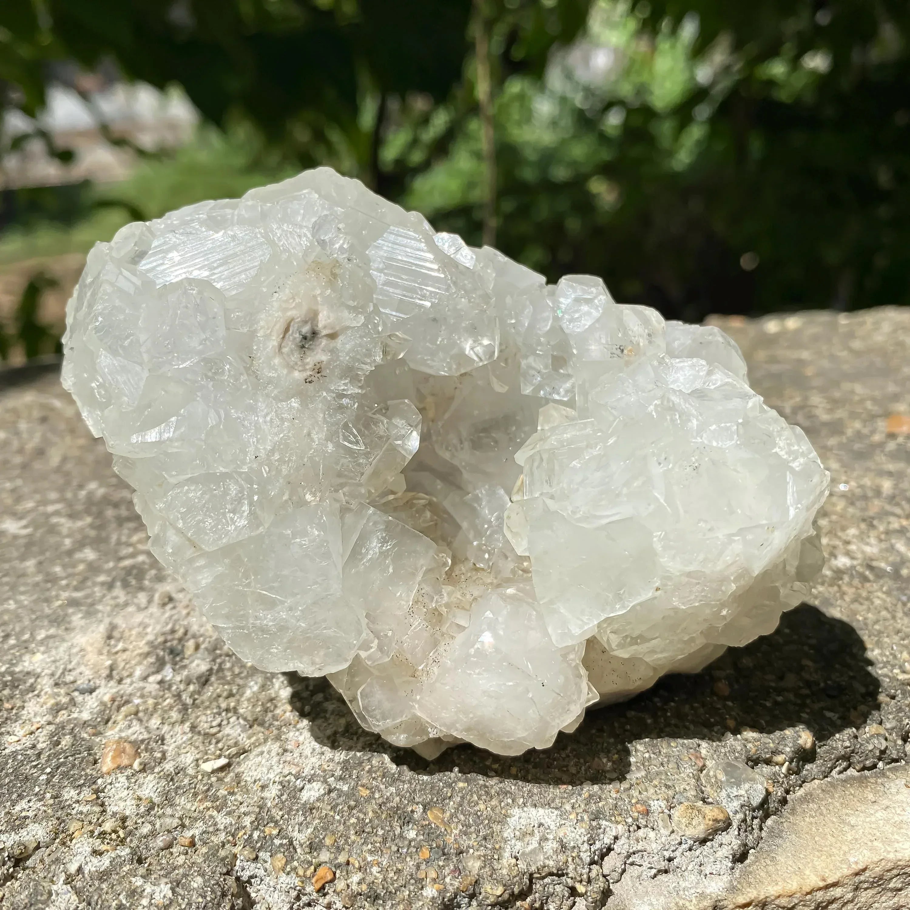 Apophyllite Zeolite Cluster:Meditation Decor Rough 410gm Zeolite