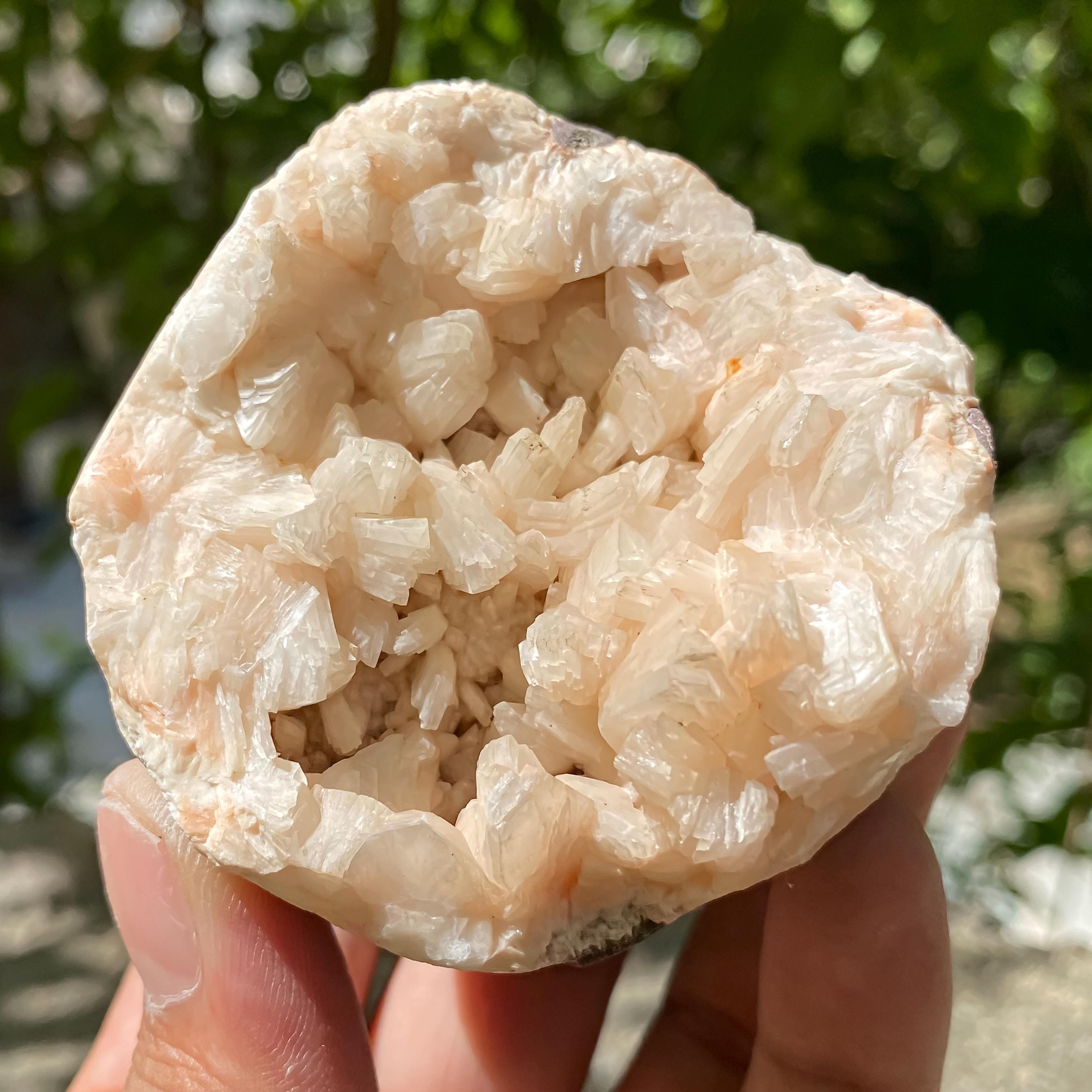 Natural Stillbite Apophyllite Geode Crystal Cluster for Healing, 225gm Meditation & Home Decor Gifts
