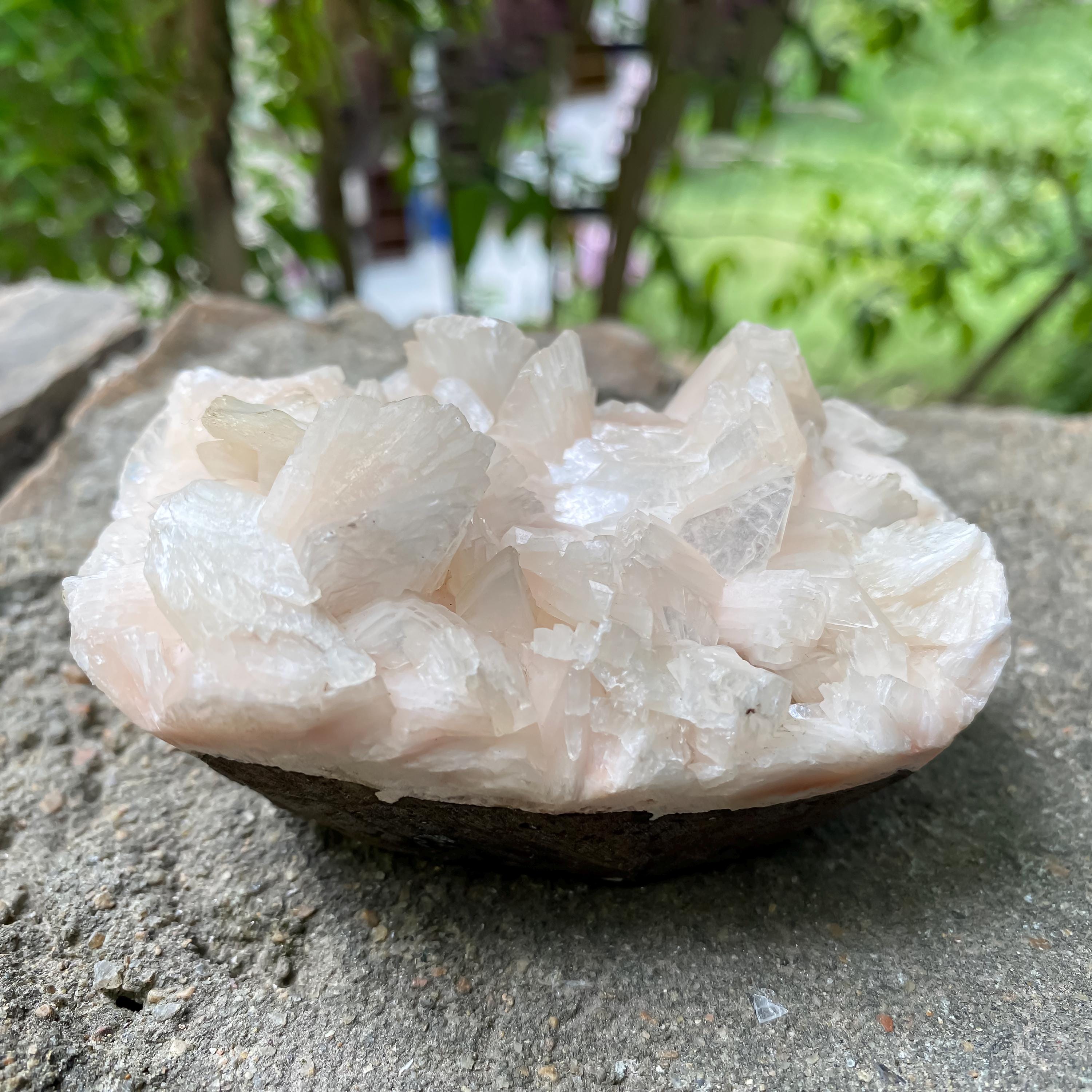 Peach Stilbite Apophyllite Crystal Geode  Healing Stone 340gm