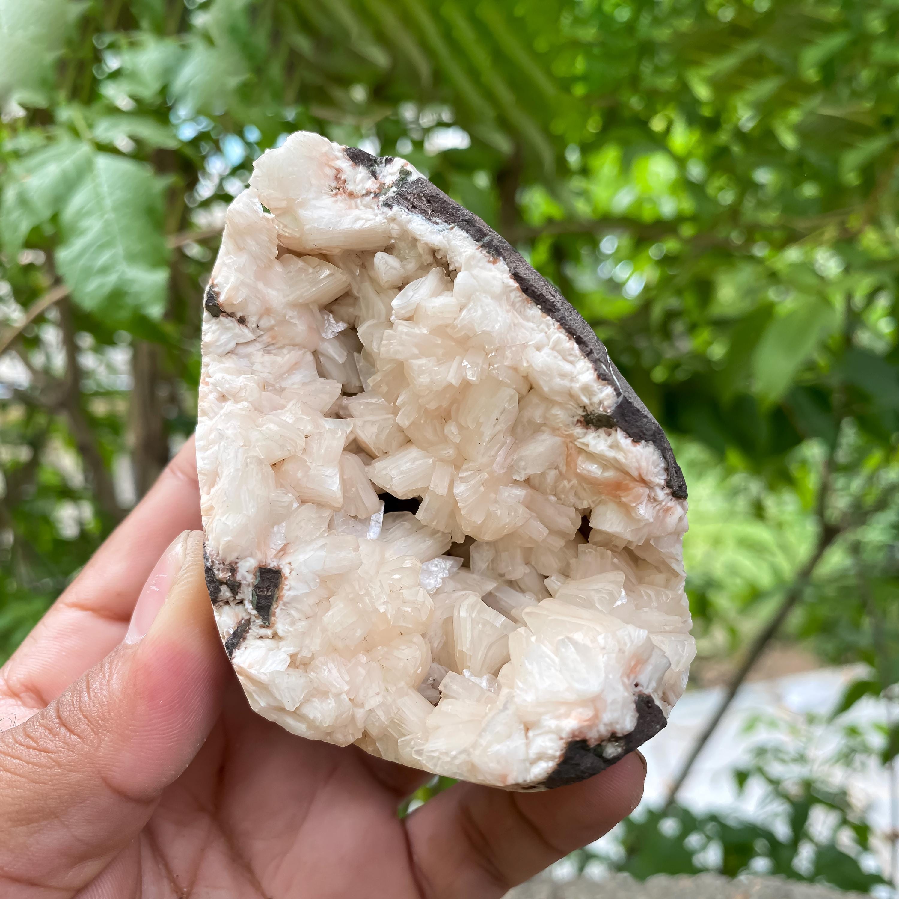 Natural Stillbite Apophyllite Geode Cluster  250gm Healing Crystal, Mineral Specimen, Home Decor, Meditation & Reiki Energy Stone