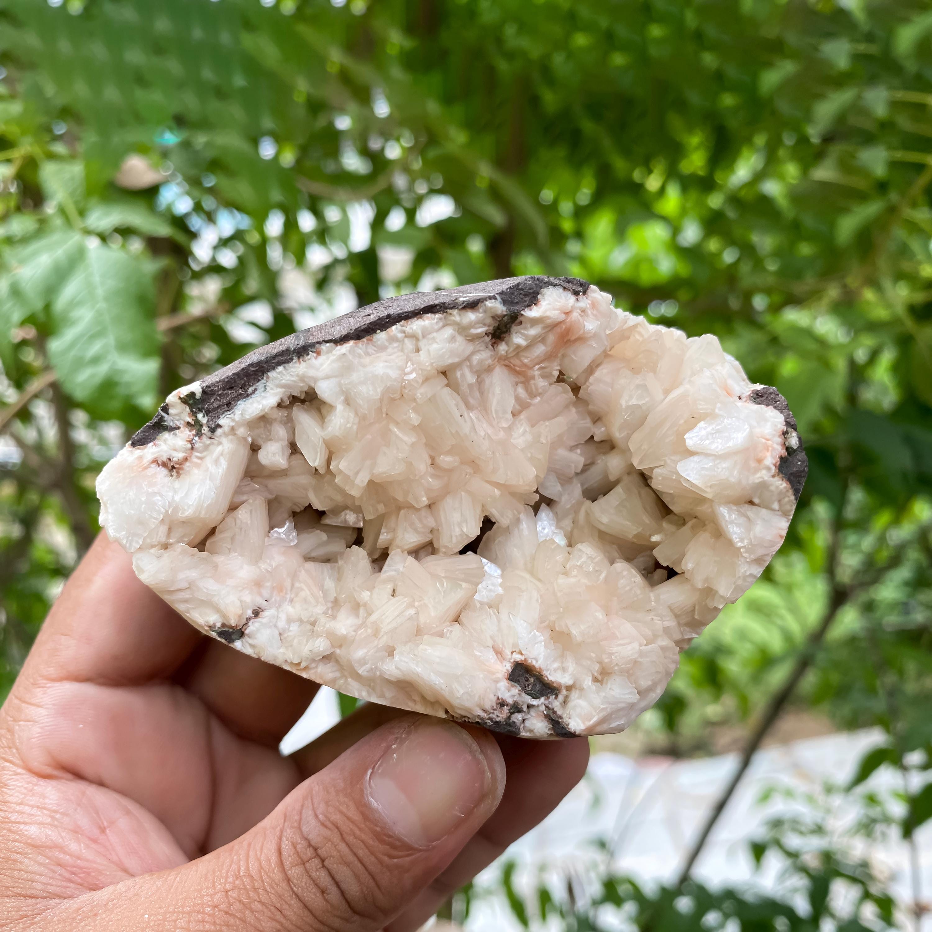 Natural Stillbite Apophyllite Geode Cluster  250gm Healing Crystal, Mineral Specimen, Home Decor, Meditation & Reiki Energy Stone