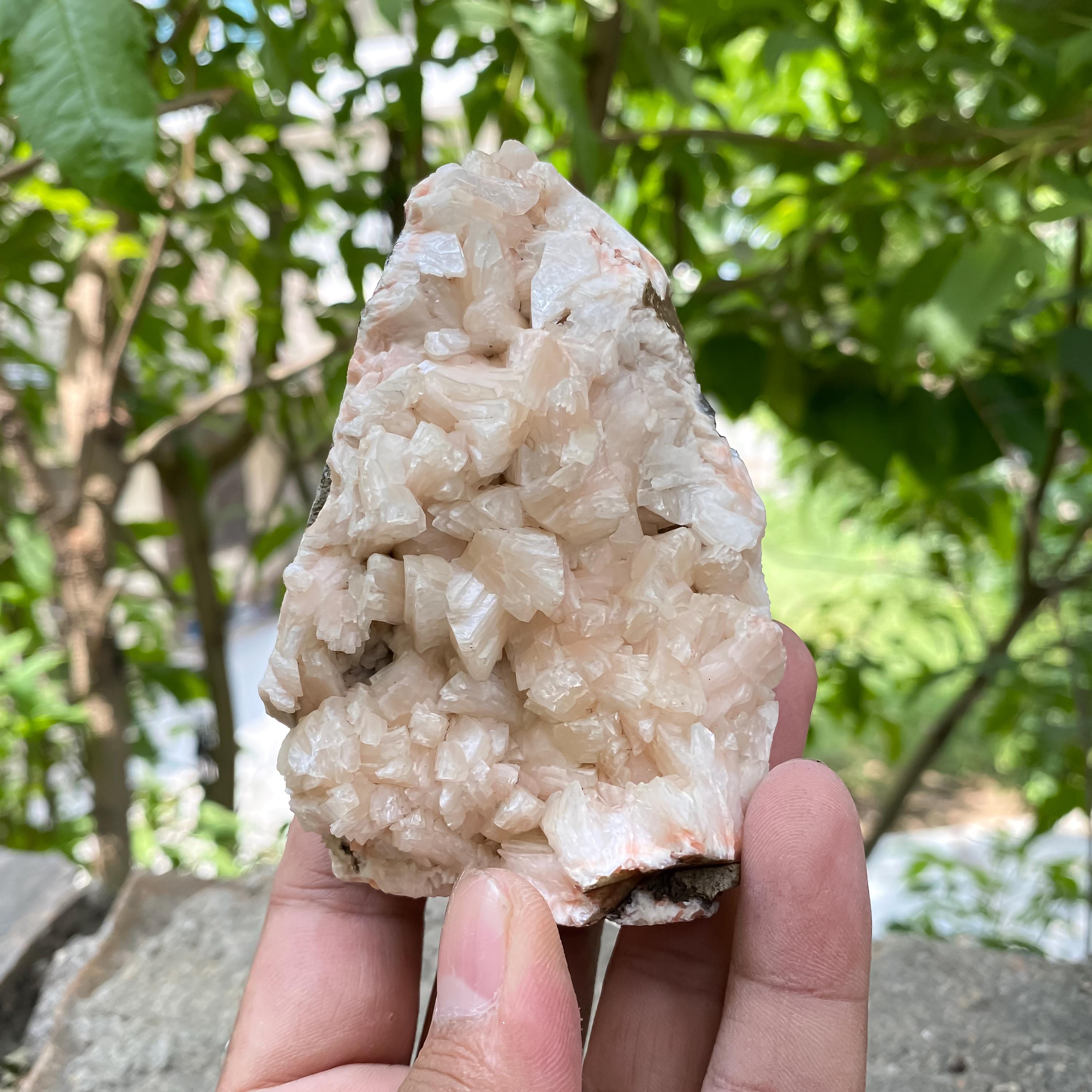 Natural Stilbite Apophyllite Geode Cluster: Himalayan Healing Crystal 324gm