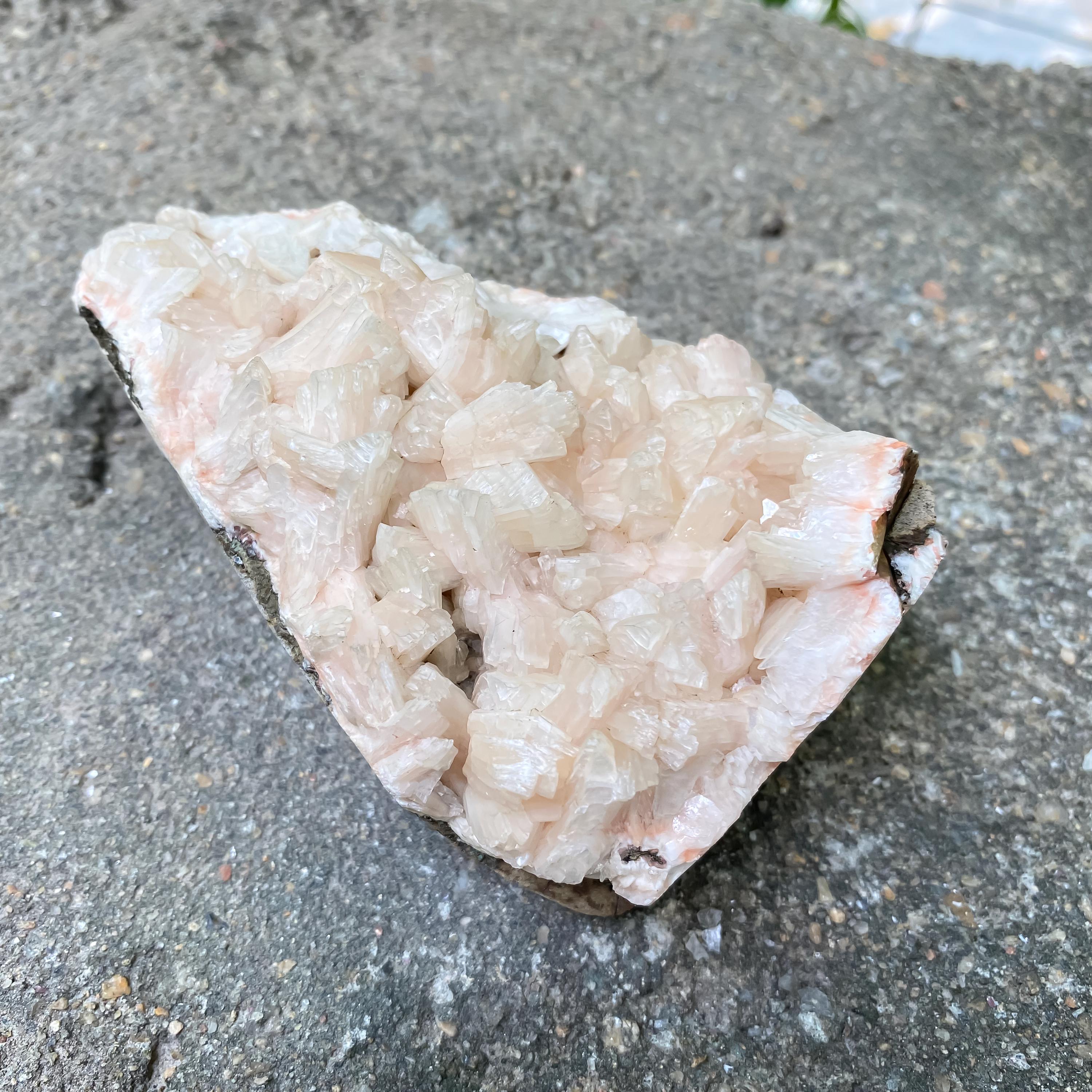 Natural Stilbite Apophyllite Geode Cluster: Himalayan Healing Crystal 324gm