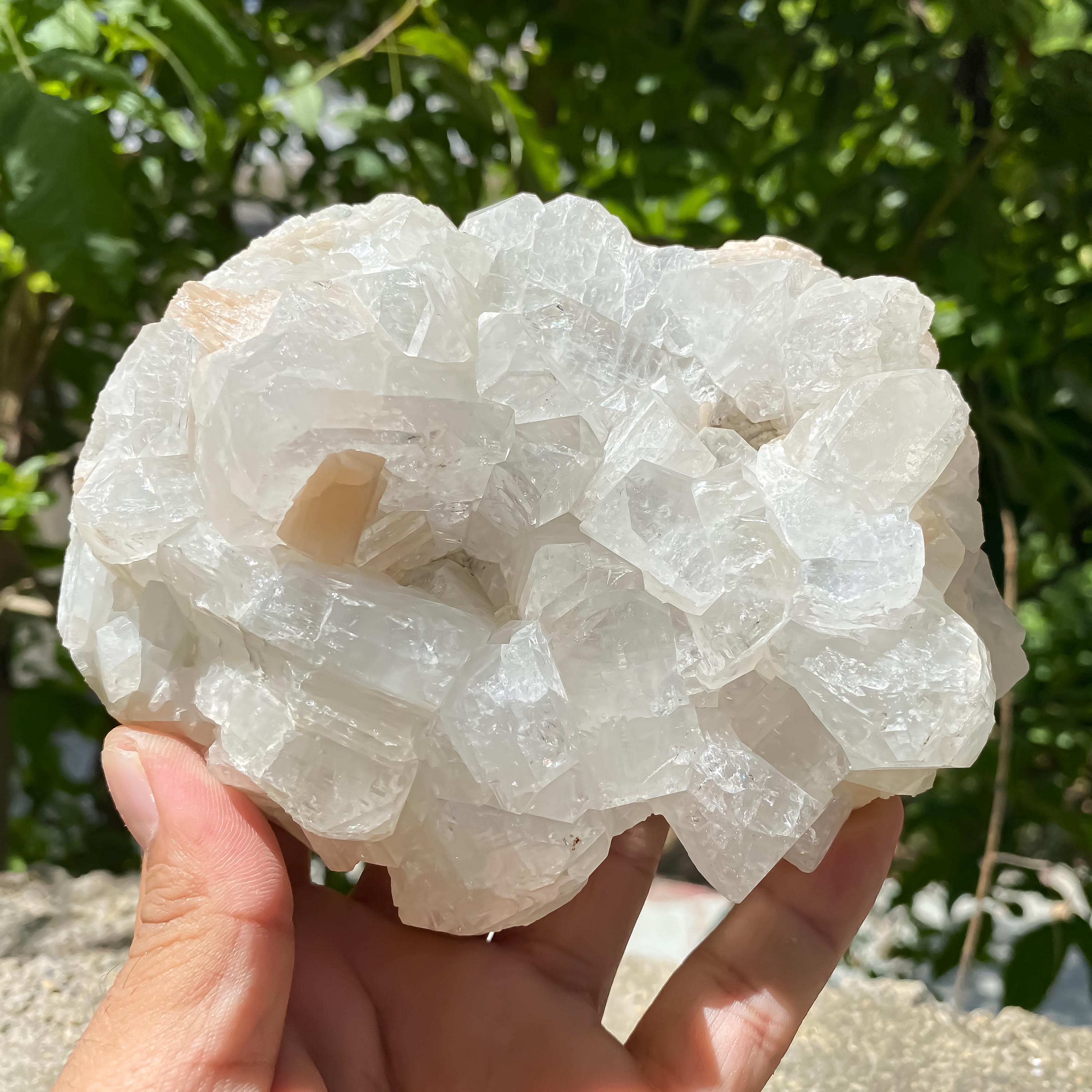 Natural Apophyllite Crystal Cluster: Spiritual Home Decor, Meditation Stone 835gm
