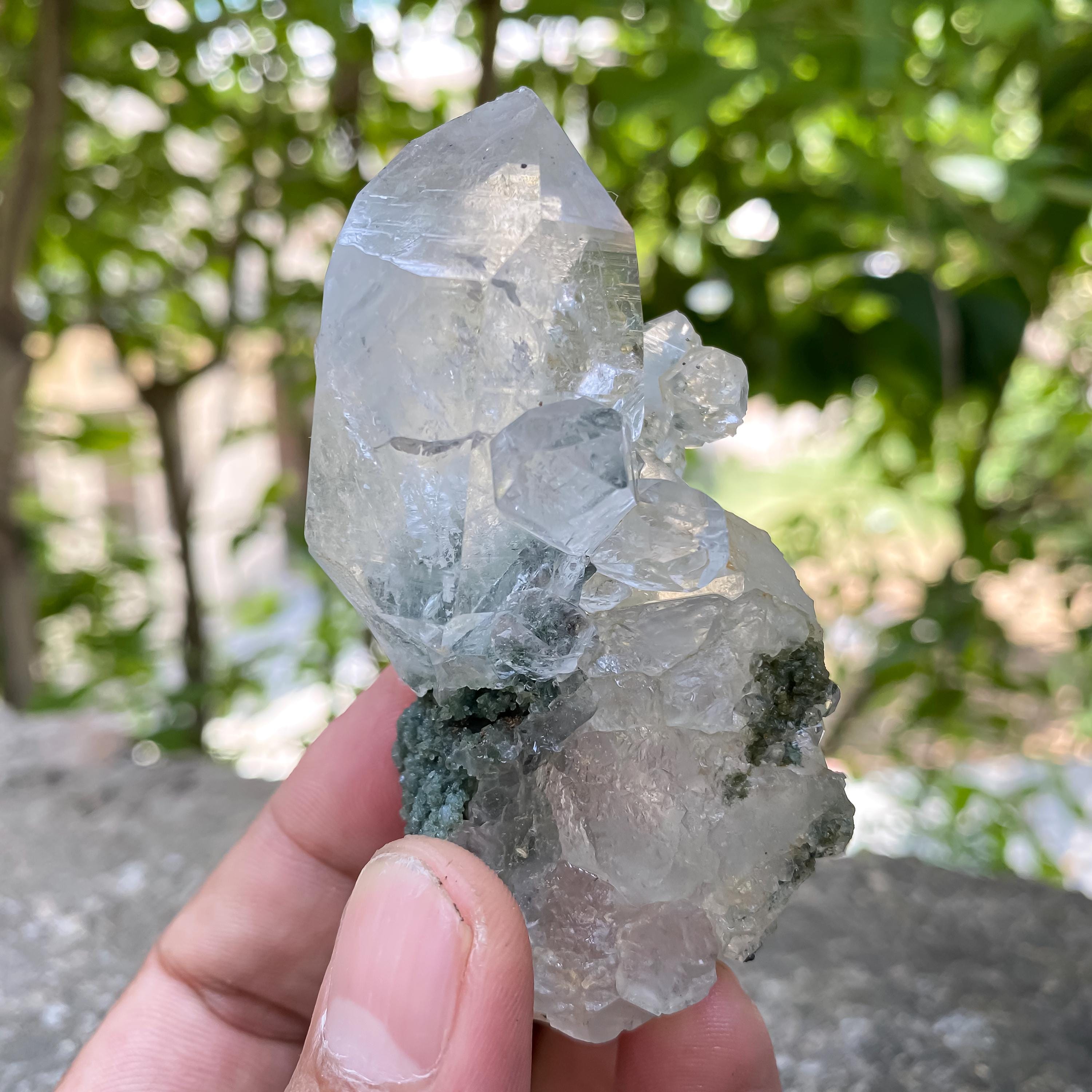 Self Standing Quartz, Himalayan Green Chlorite Quartz Specimen: Raw Healing Crystal 115gm