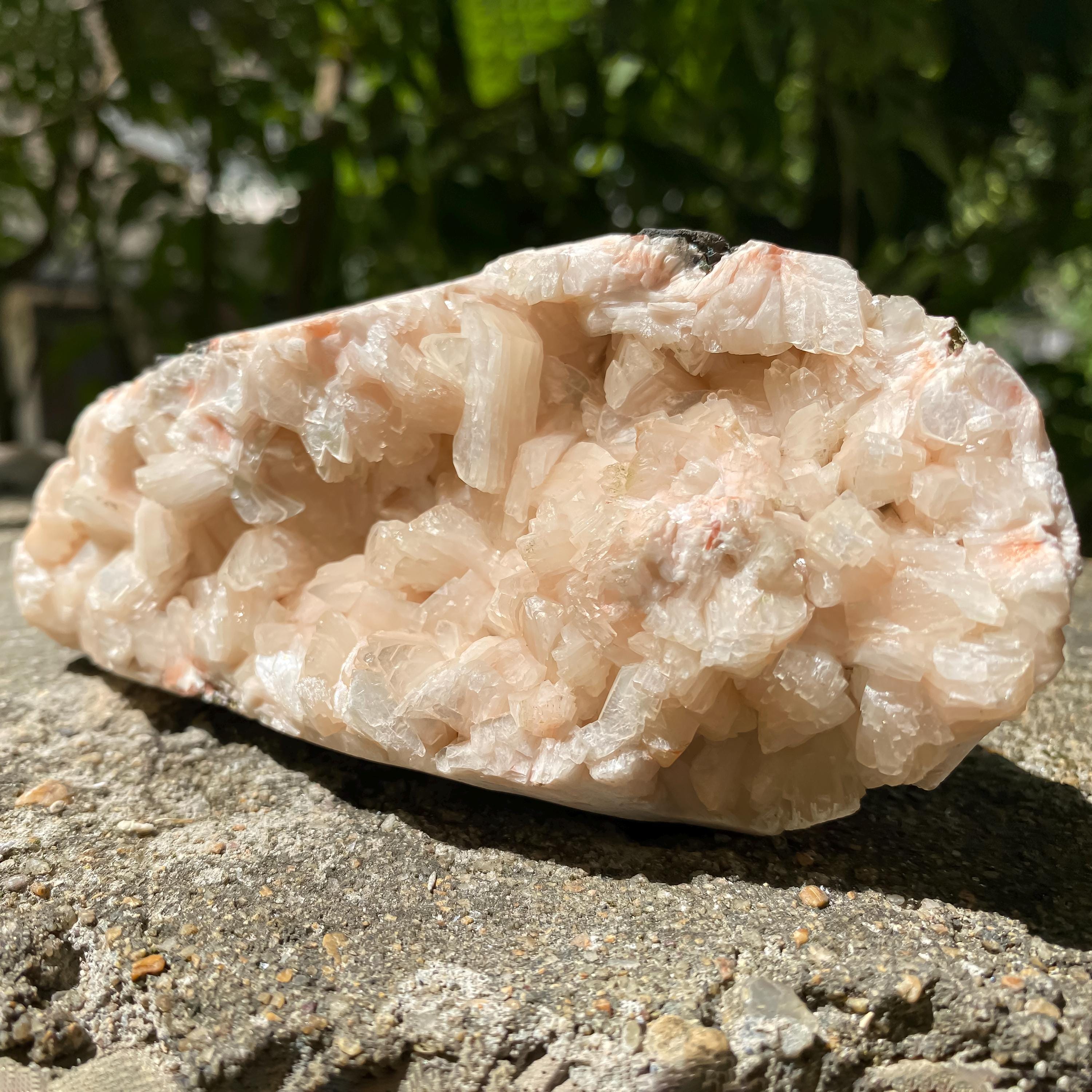 Peach Stilbite Apophyllite Crystal Geode: Raw Healing Stone 425gm