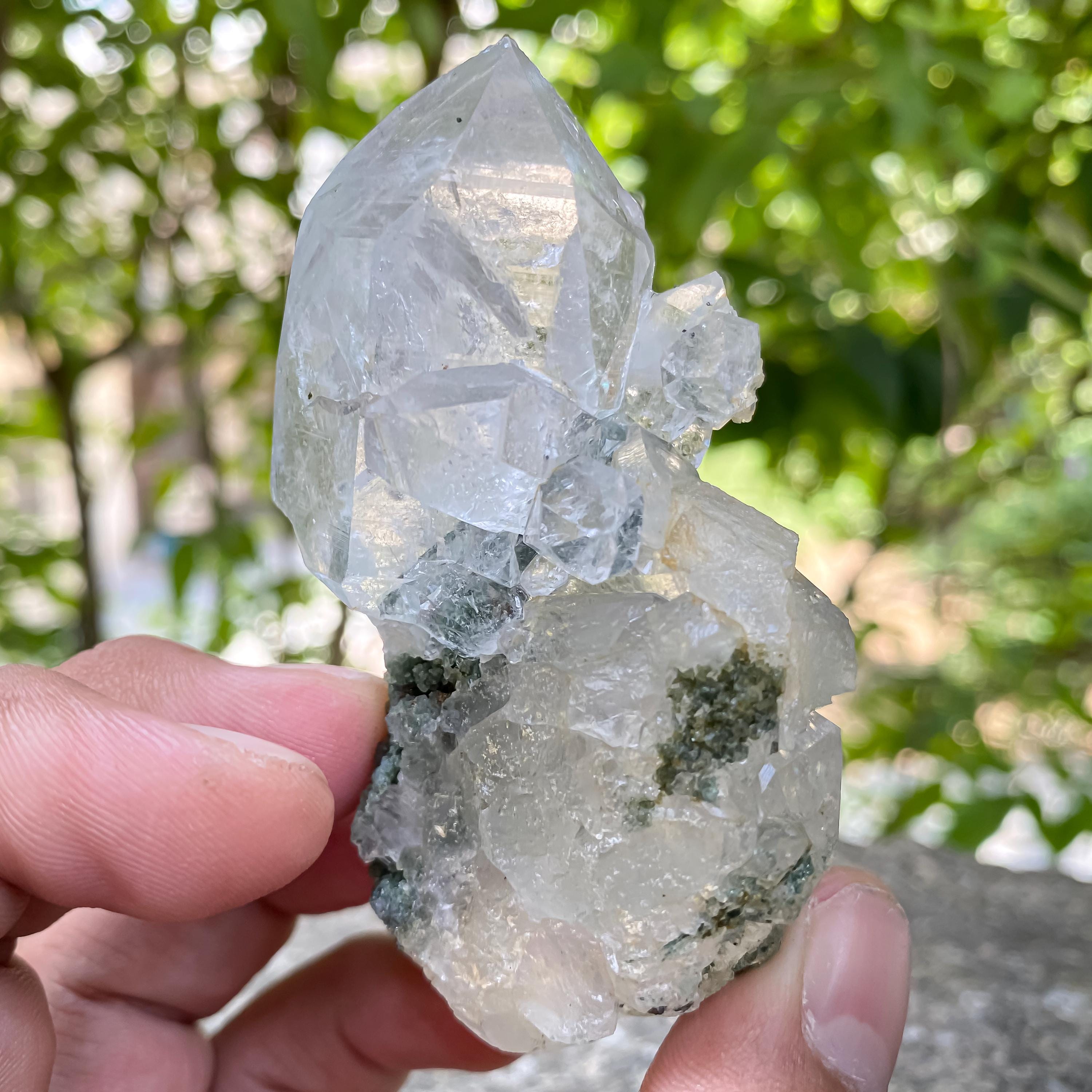 Self Standing Quartz, Himalayan Green Chlorite Quartz Specimen: Raw Healing Crystal 115gm