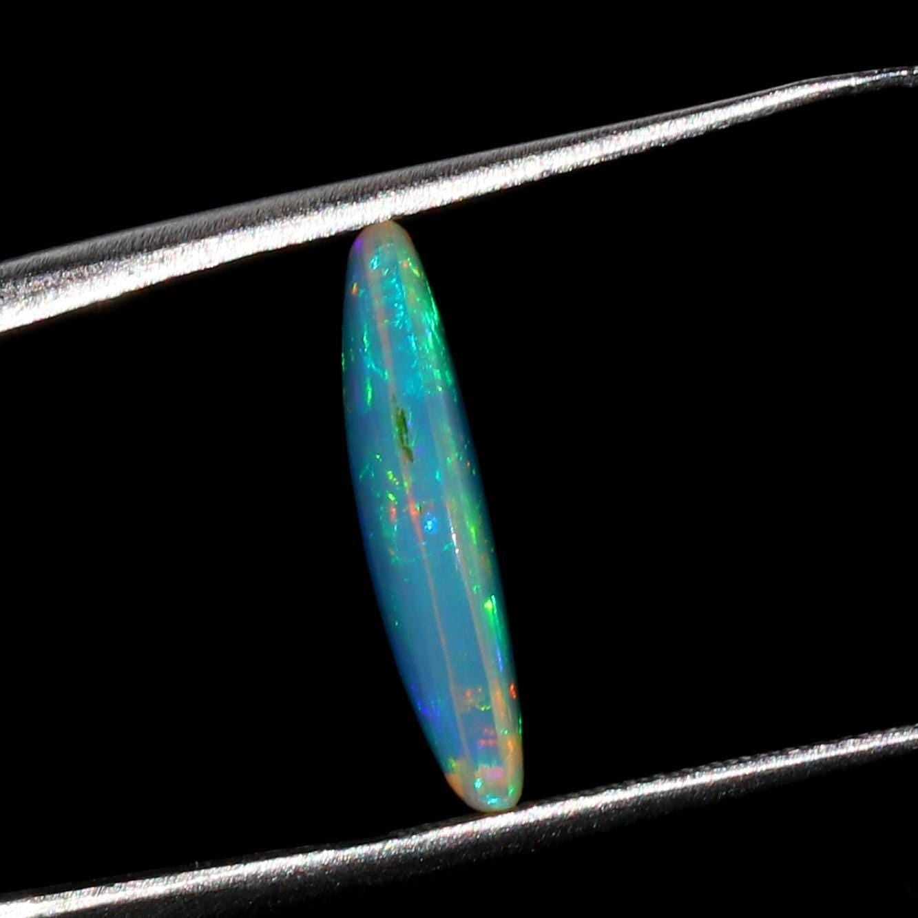 Ethiopian Welo Opal Cabochon: 16x11mm Oval Gemstone, Multi-Fire, 3 Cts