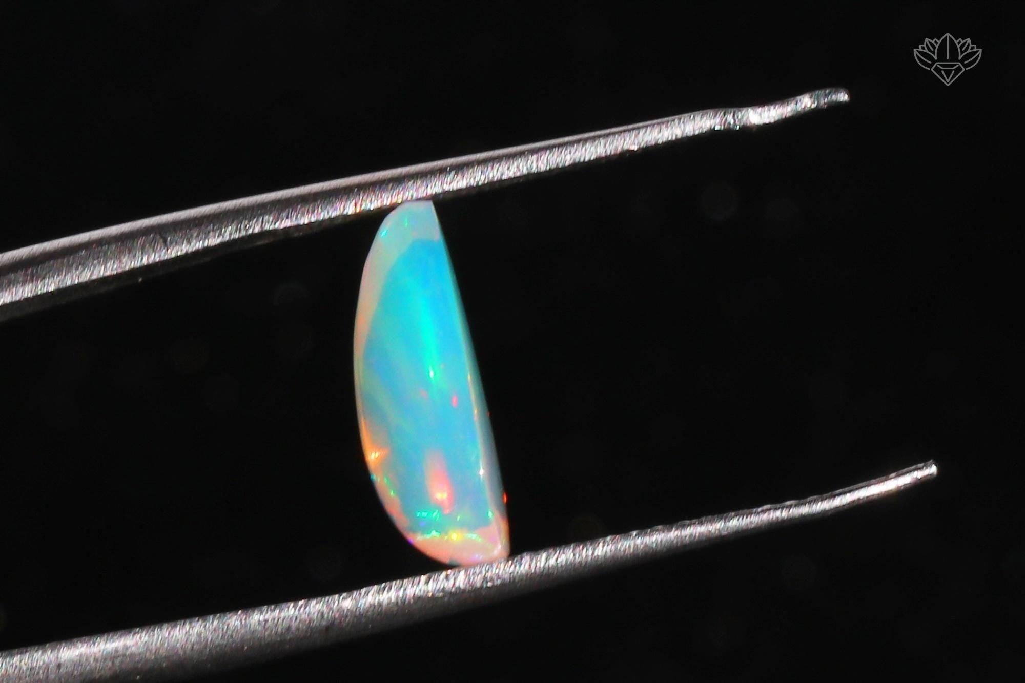 Ethiopian Opal Cabochon: Rainbow Flash Gemstone for Jewelry (12X8mm