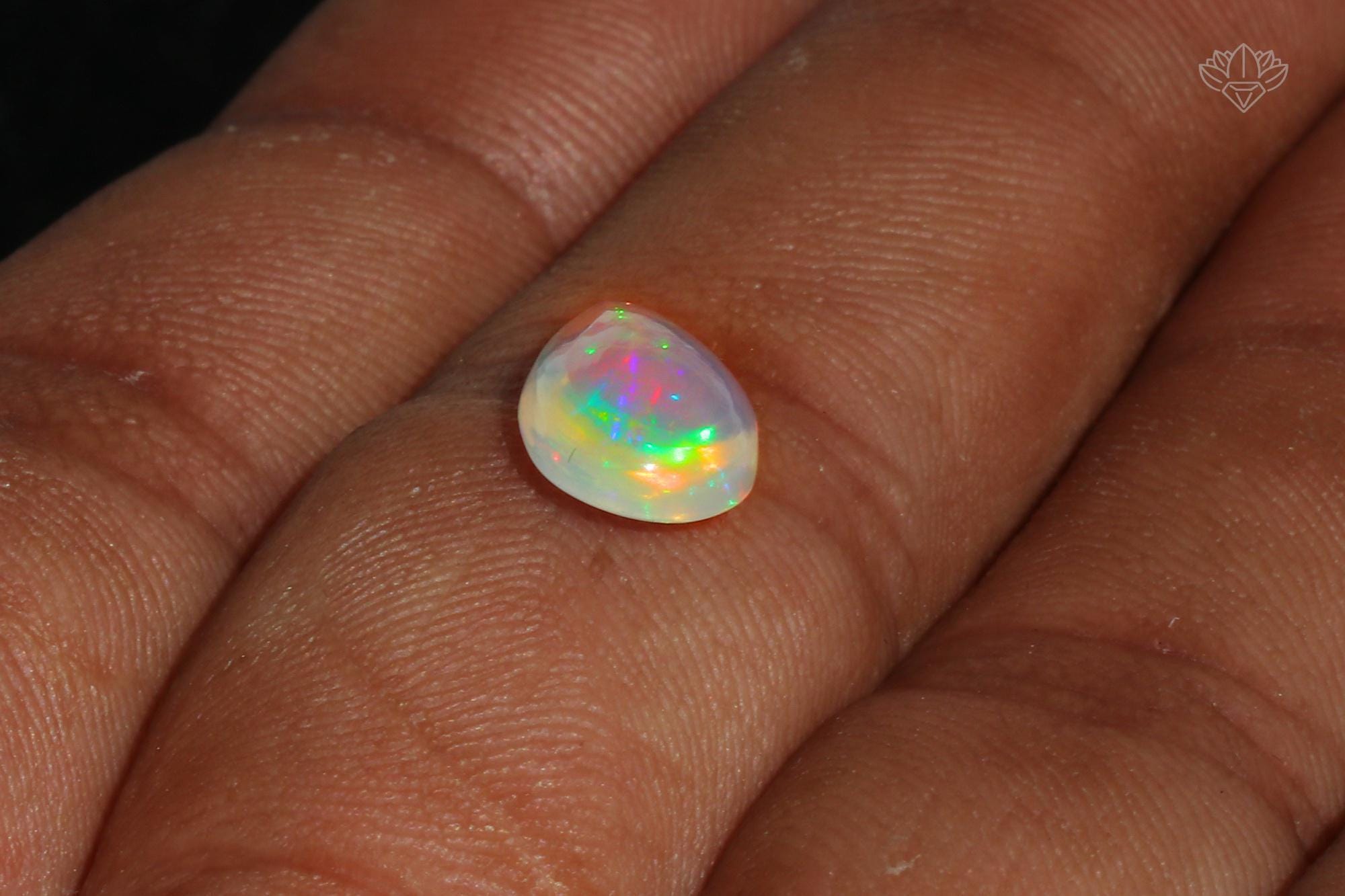 Ethiopian Welo Opal Cabochon: 16x11mm Oval Gemstone, Multi-Fire, 3 Cts
