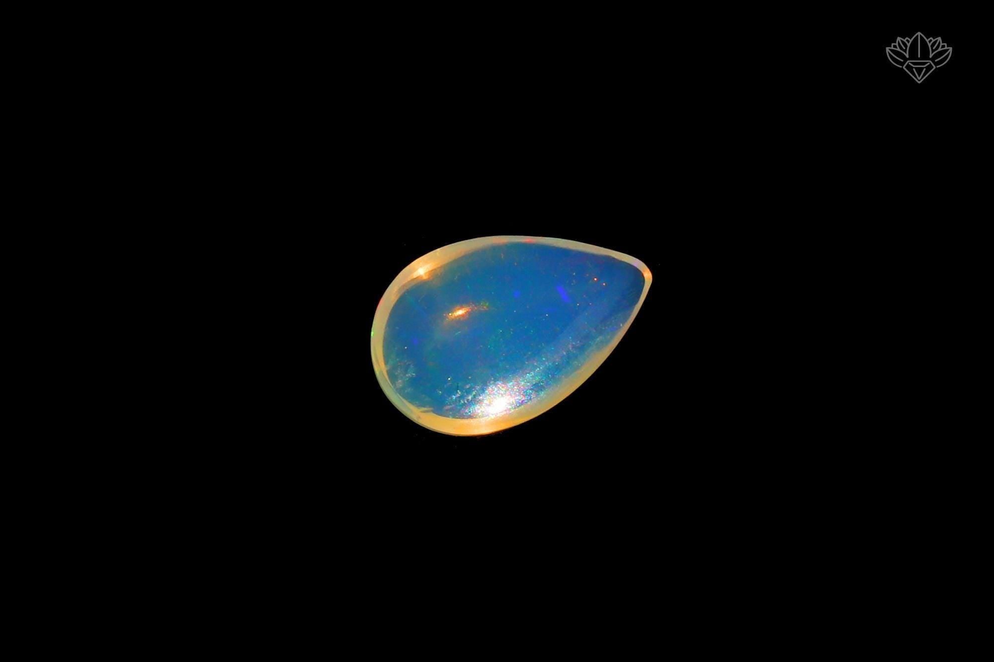 Ethiopian Welo Opal Cabochon: 16x11mm Oval Gemstone, Multi-Fire, 3 Cts